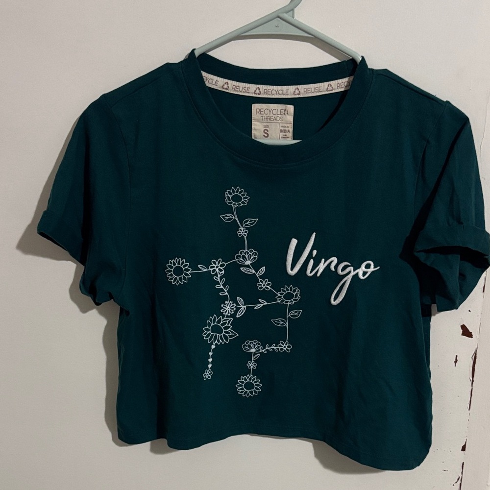 Junior's S Recycled Threads Virgo Crop Tee Dark Teal